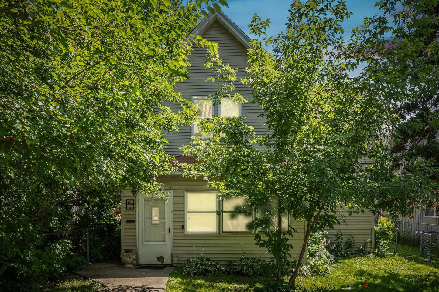 3010 Russell Avenue, Minneapolis, MN 55411