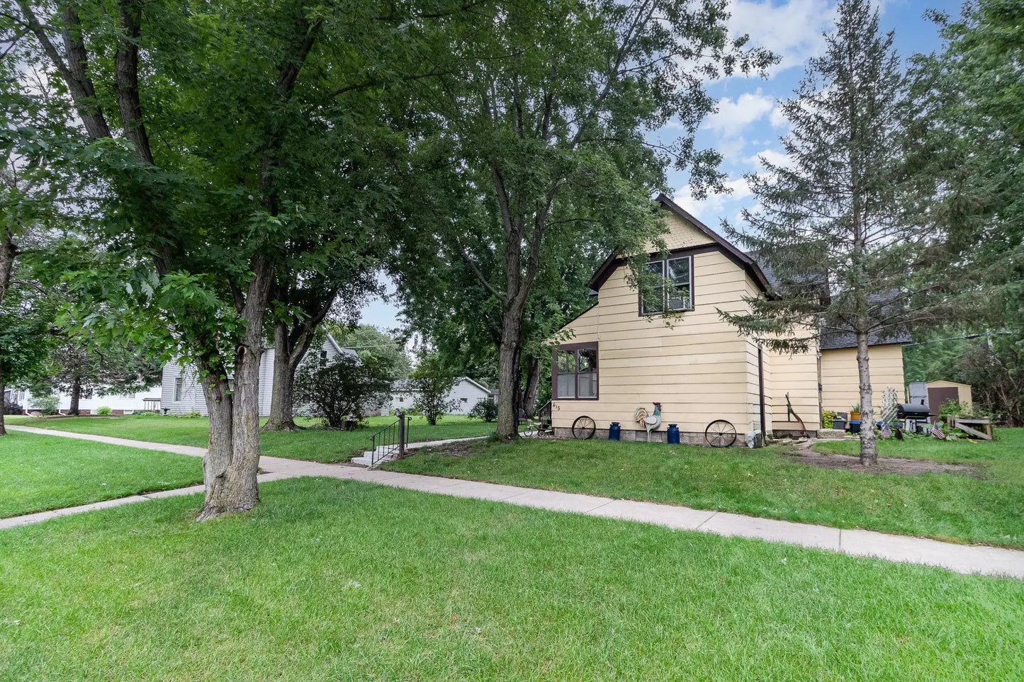 415 Main Street, Belle Plaine, MN 56011