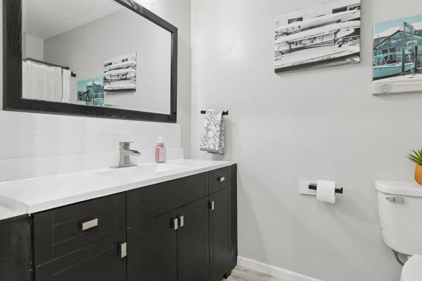 6213 Saint Croix Trail, Oak Park Heights, MN 55082