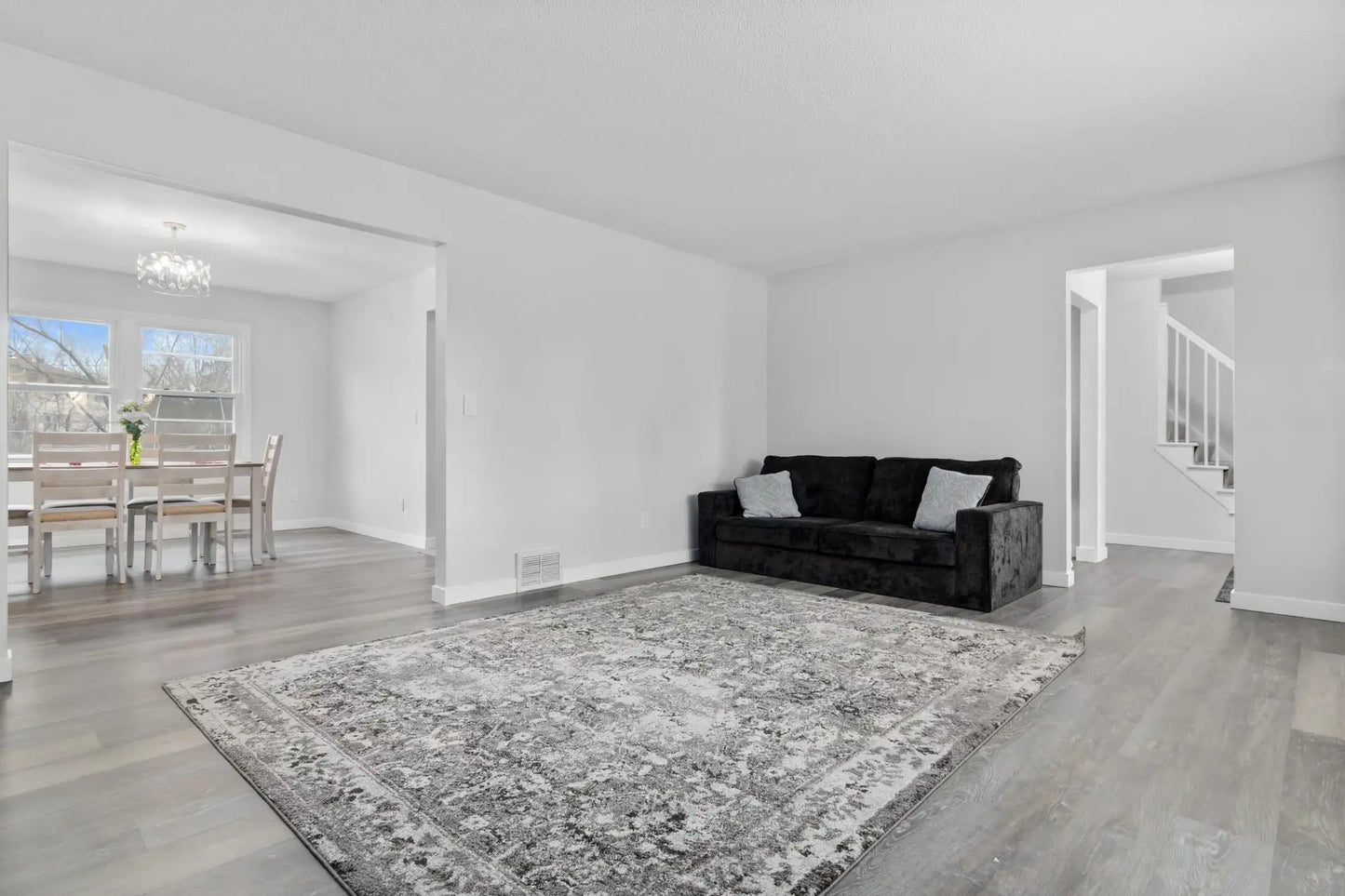 11042 Stanley Curve, Bloomington, MN 55437