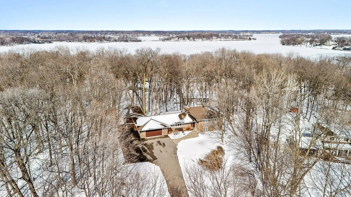 27750 Woodside Road, Shorewood, MN 55331