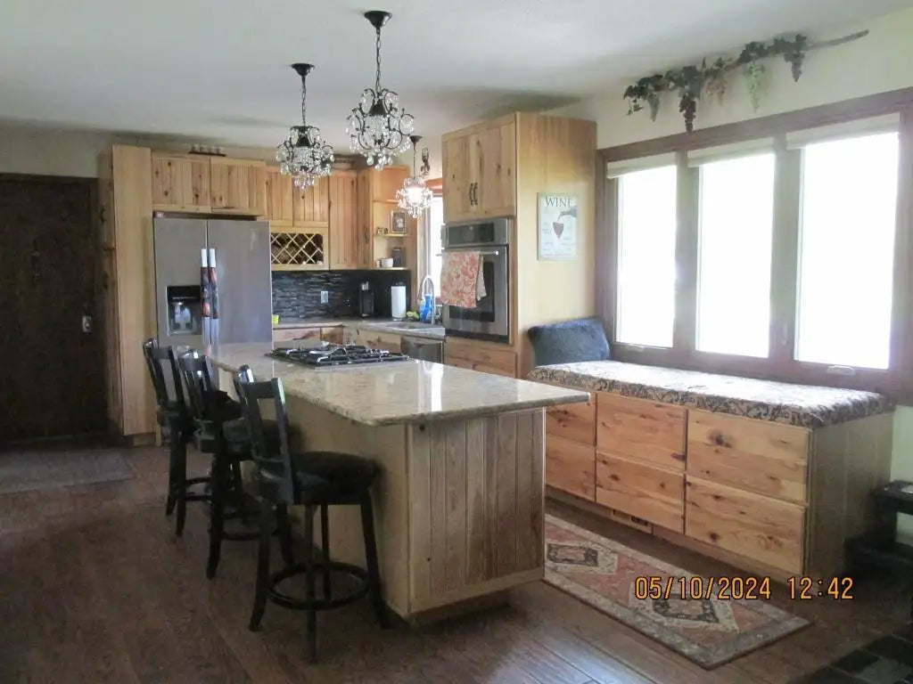 1611 63rd Street, Chanhassen, MN 55331