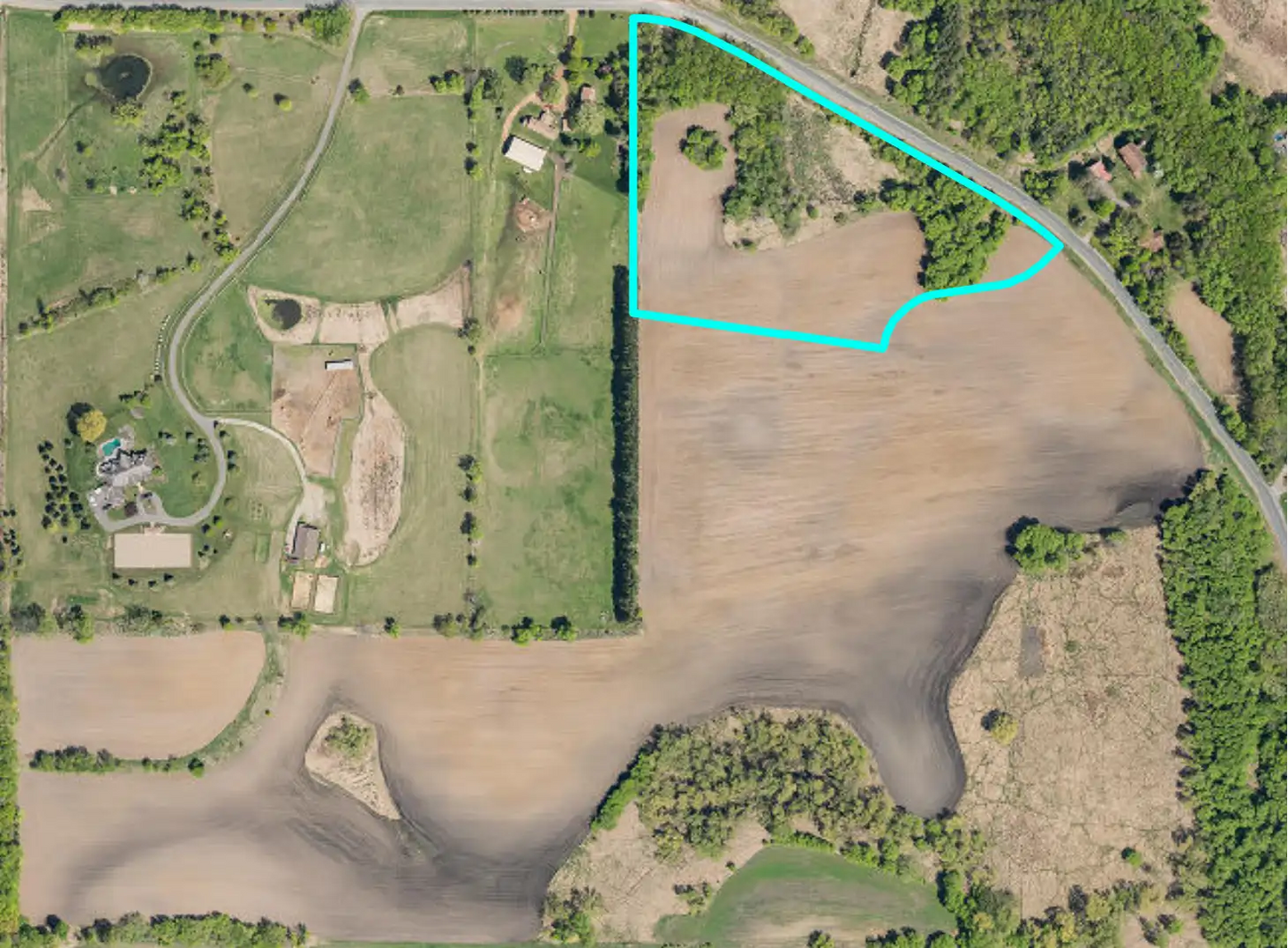 253x Pioneer Trail, Medina, MN 55340