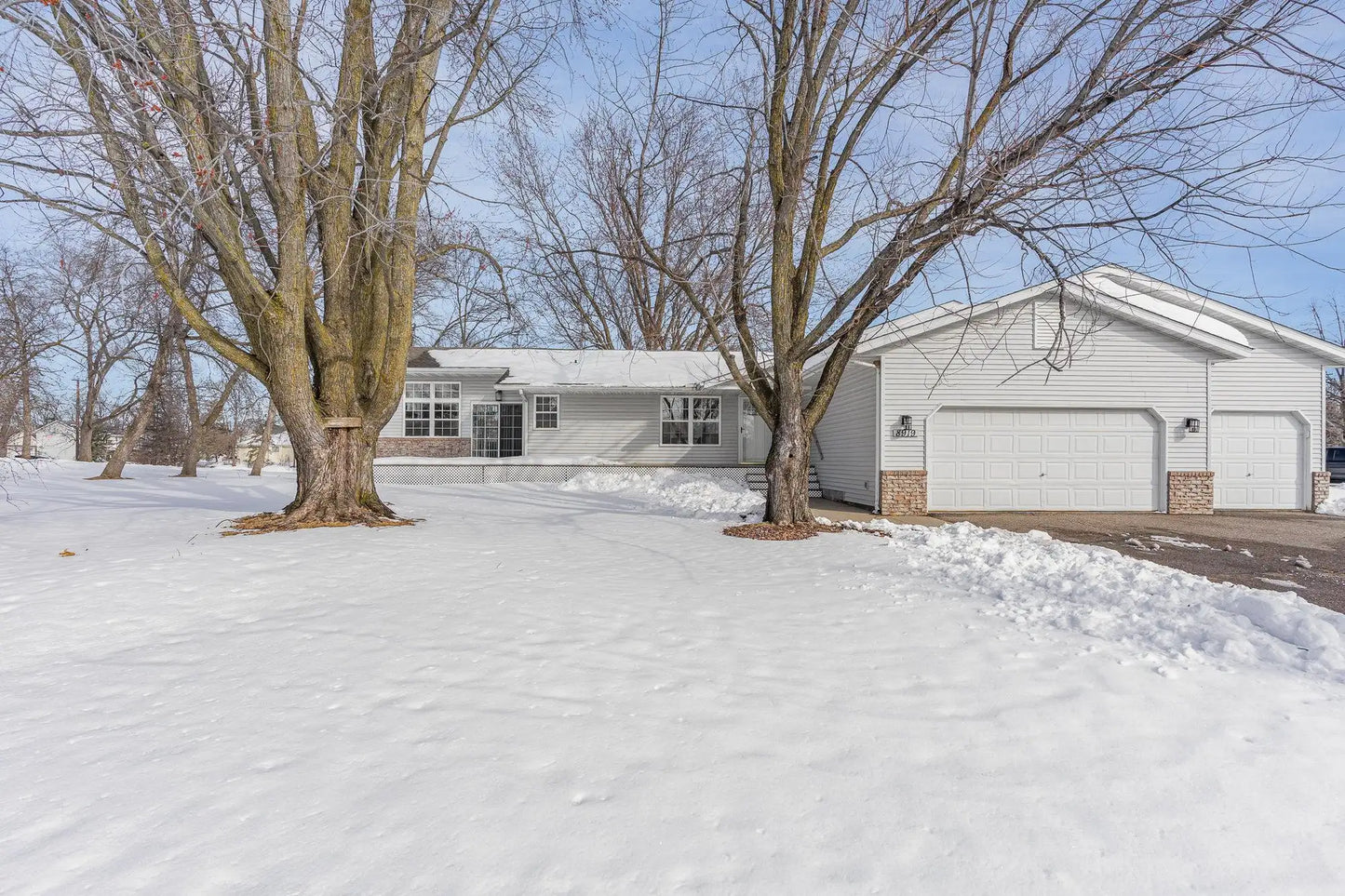 8919 211th Street, Lakeville, MN 55044