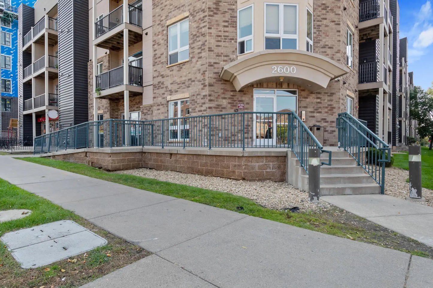 2600 University Avenue, Minneapolis, MN 55414