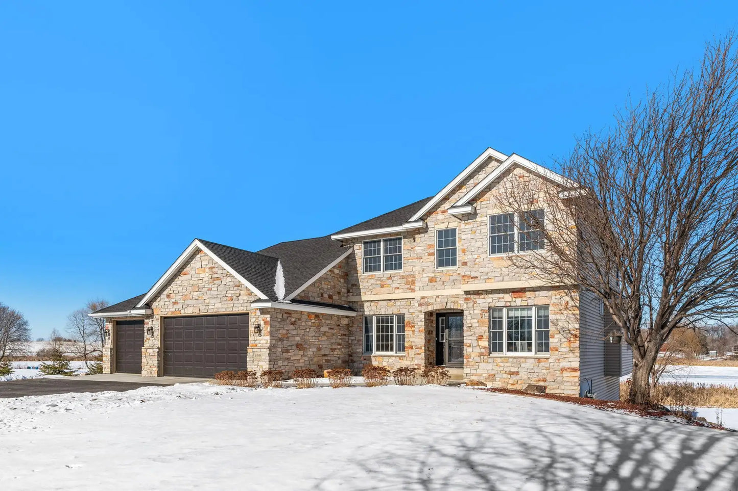 800 Hahn Drive, Shakopee, MN 55379