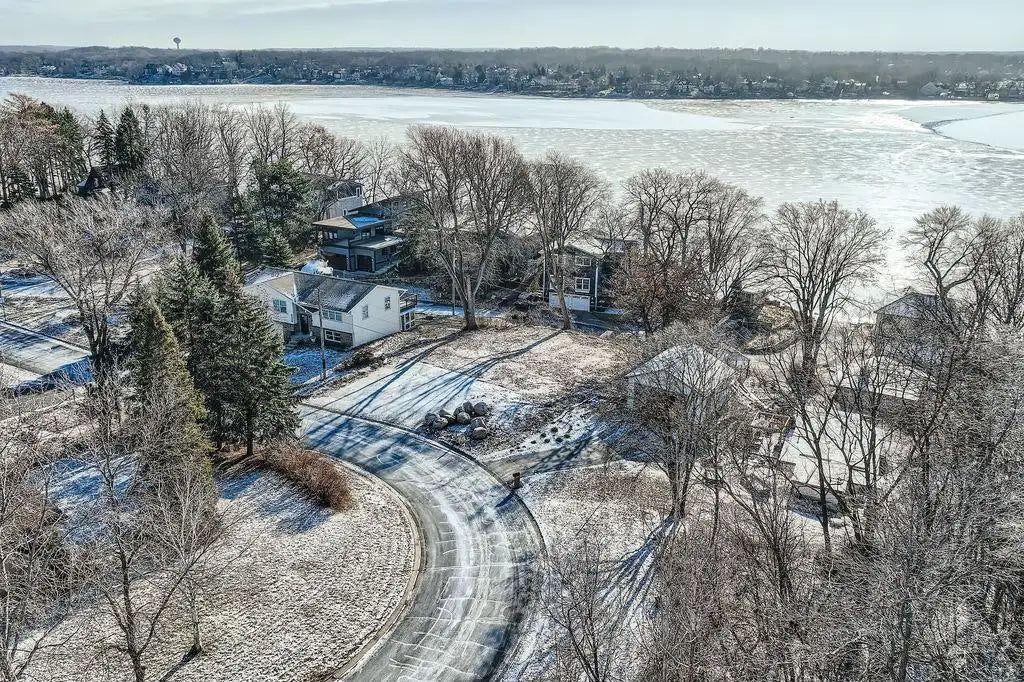 5267 Shore Trail, Prior Lake, MN 55372