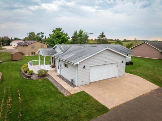 516 2nd Street, Hinckley, MN 55037