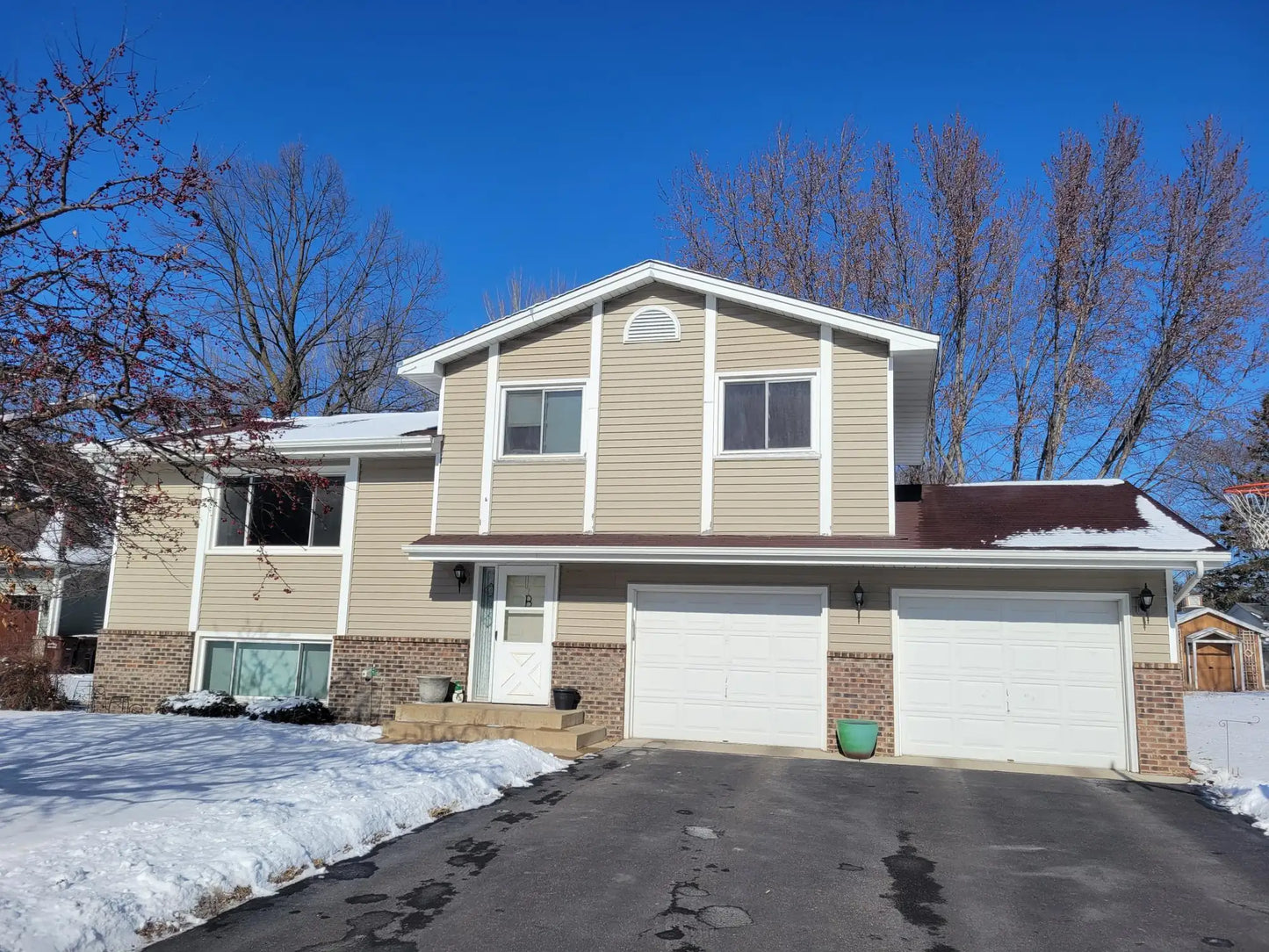 5794 Amy Lane, Maple Plain, MN 55359