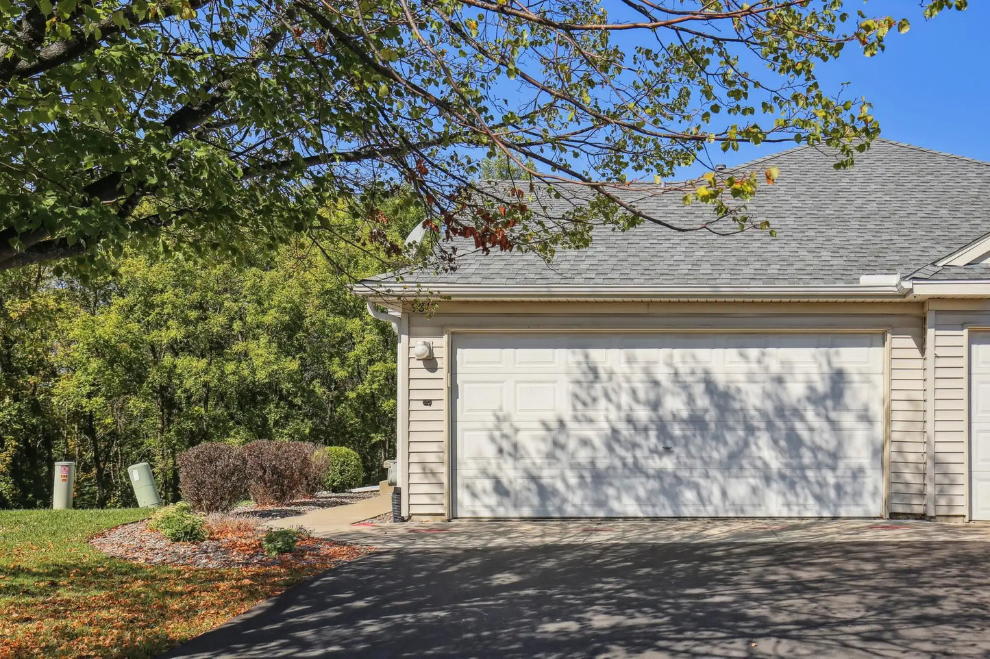 9817 Zinnia Lane, Maple Grove, MN 55369