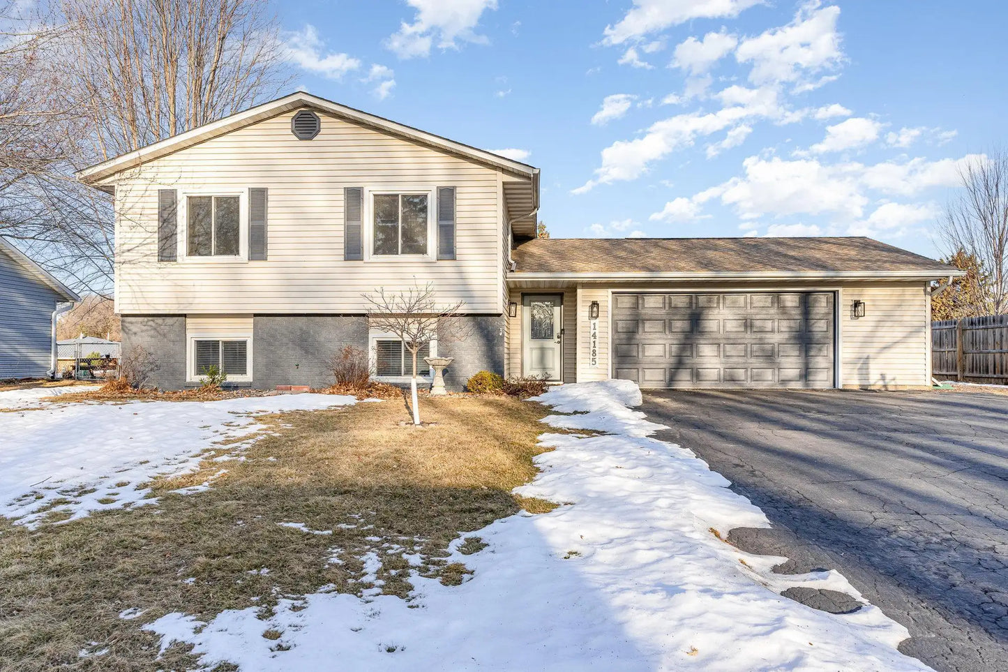 14185 Ensley Court, Apple Valley, MN 55124