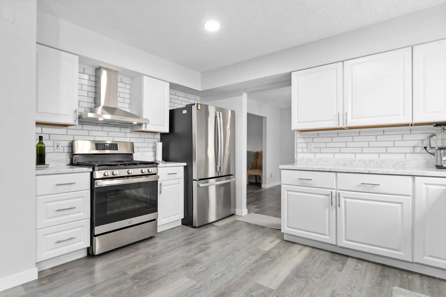 11042 Stanley Curve, Bloomington, MN 55437
