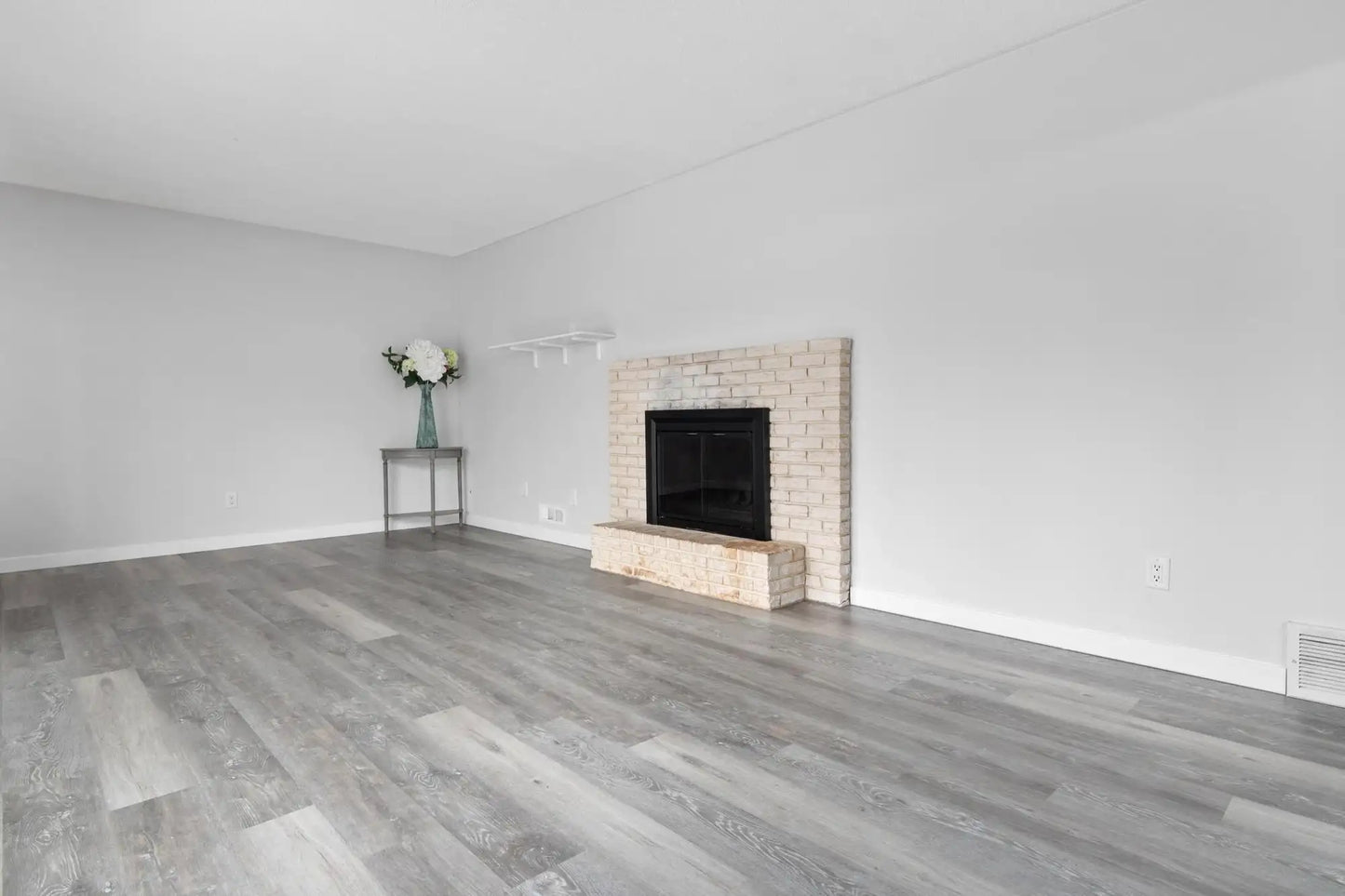 11042 Stanley Curve, Bloomington, MN 55437
